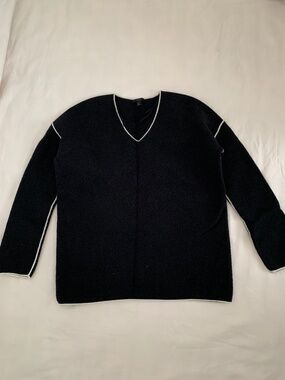COS Women's Sweater V-Neck 100% Wool in black Size XS